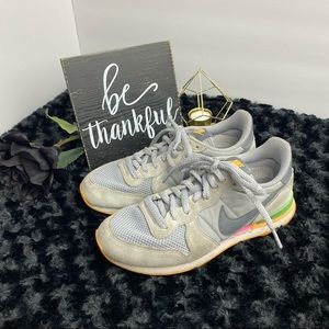 Nike Internationalist Sneakers